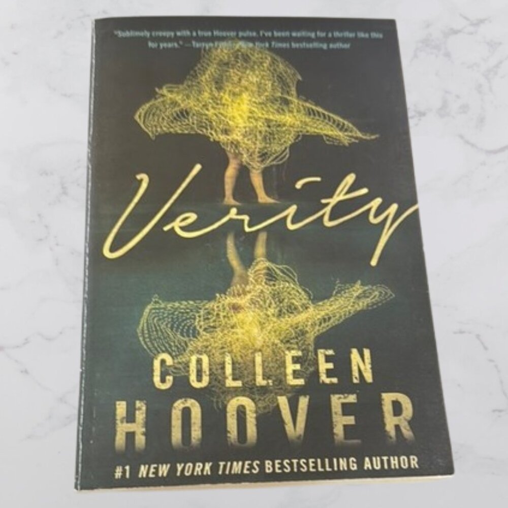 Verity by Colleen Hoover Paperback